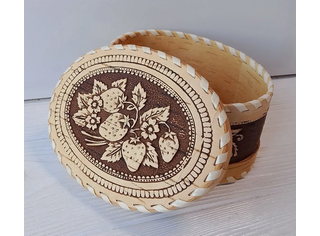 Шкатулка шитая овальная 