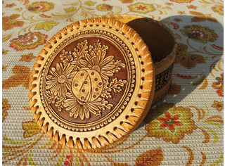 Шкатулка шитая 