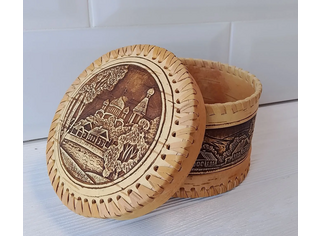 Шкатулка круглая шитая 