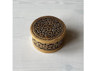 Шкатулка бижутерка