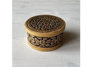 Шкатулка бижутерка