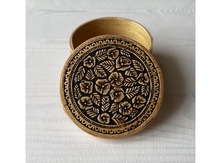 Шкатулка бижутерка