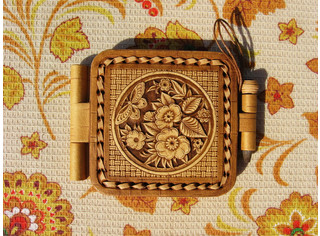 Зеркальце с палочкой 