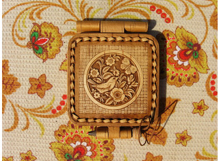 Зеркальце с палочкой 