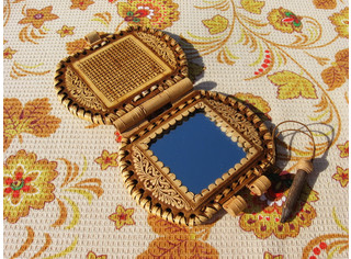 Зеркальце с палочкой 