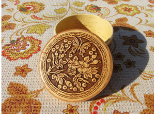 Шкатулка бижутерка 