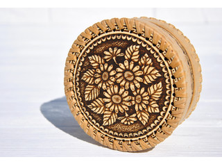 Шкатулка шитая