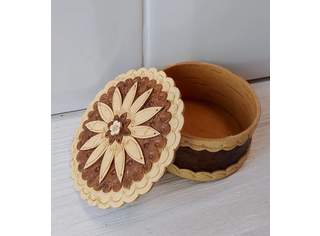 Шкатулка резная 