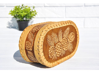 Шкатулка шитая овальная 