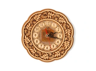 Часы резные 