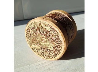 Шкатулка бижутерка 