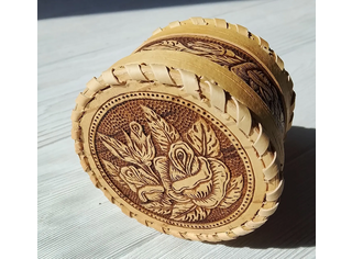 Шкатулка шитая круглая 