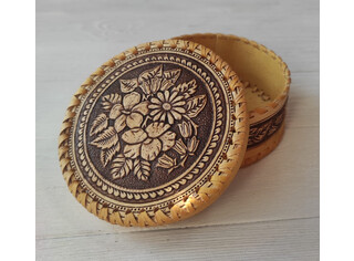 Шкатулка шитая круглая 