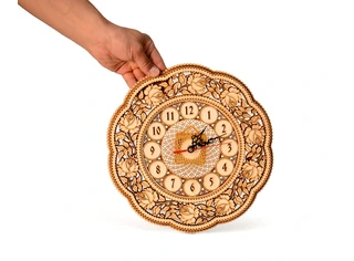 Часы резные 