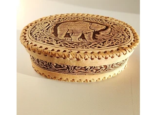 Шкатулка шитая овальные 