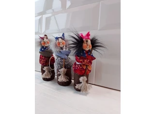 Баба Яга в ступе на подвесе Арт.103819