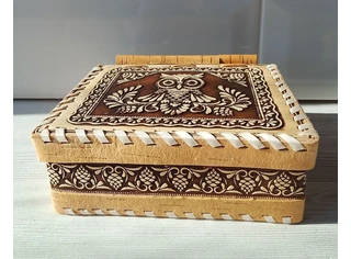 Шкатулка на шарнире 