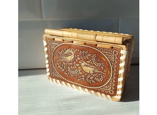 Шкатулка на шарнире 