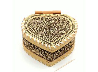 Шкатулка в форме сердца 