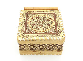 Шкатулка на шарнире 