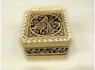 Шкатулка на шарнире 