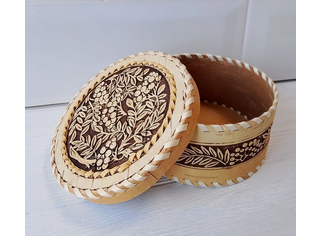 Шкатулка шитая круглая 