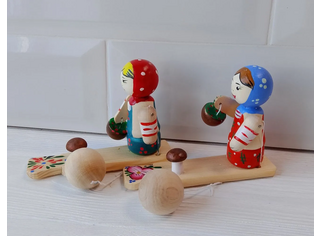Игрушка Девочка с корзинкой Арт.103908
