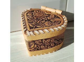 Шкатулка в форме сердца 