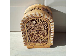 Шкатулка шитая 