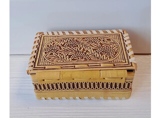 Шкатулка на шарнире 
